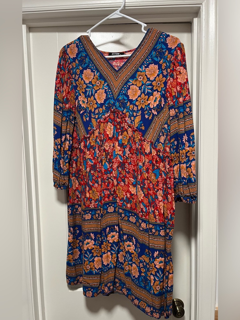 Boho Floral V-Neck Midi Dress in Navy and Red
